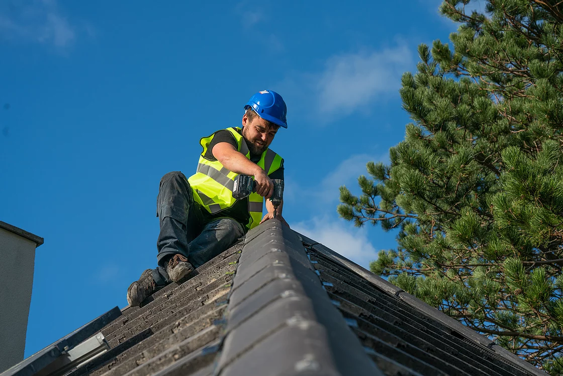 Roofing Contractor Dunham-on-the-Hill WA6