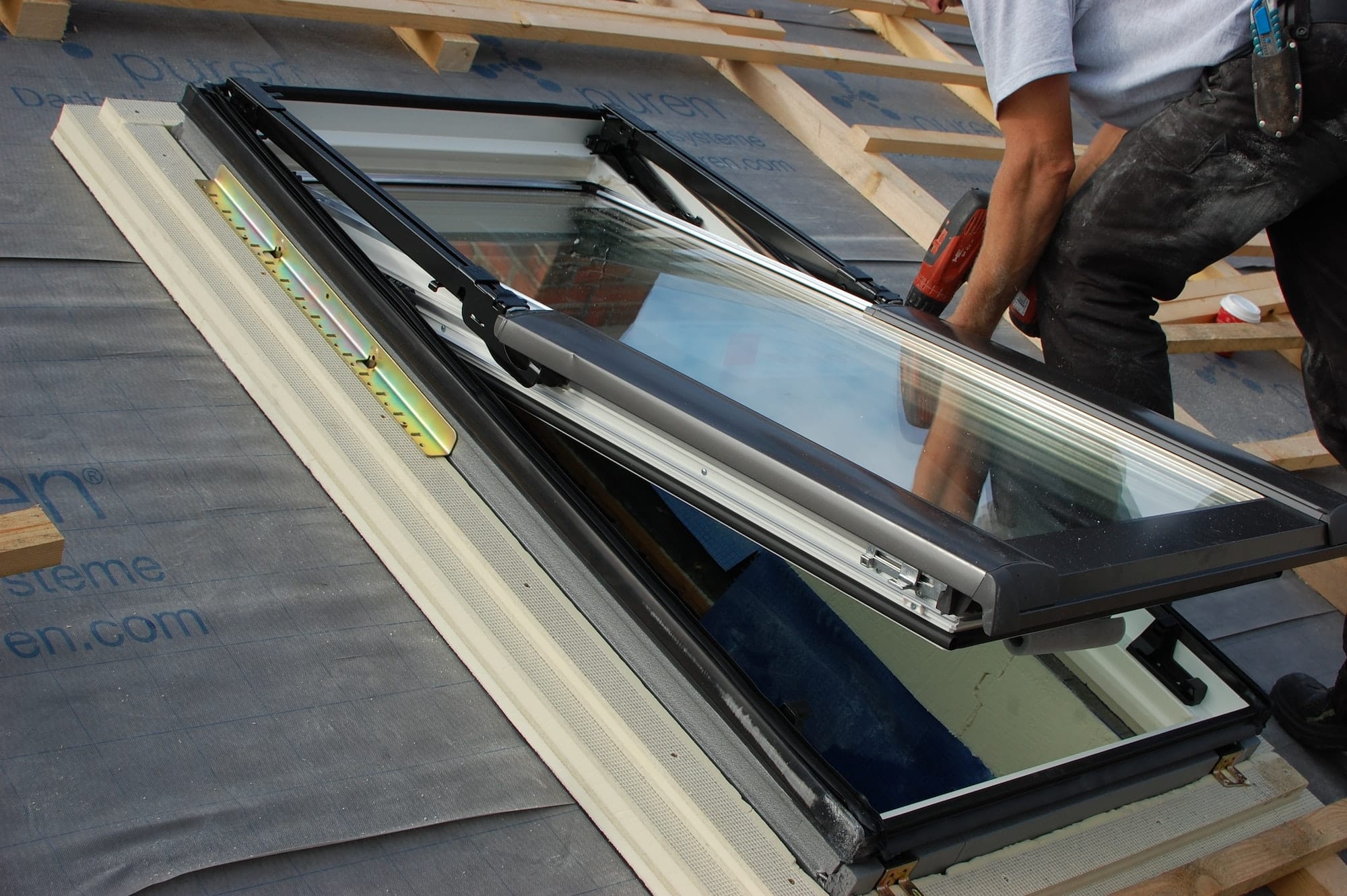 Velux Window Contractors Trevor Uchaf, LL20 - DD Roofing